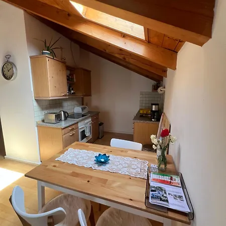 Apartament Gemuetliche Dachgeschosswohnung Mit Balkon Ainring
