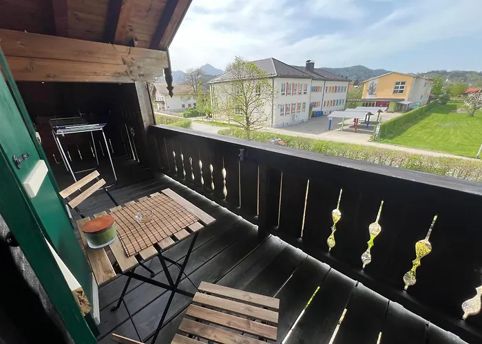 Apartment Gemuetliche Dachgeschosswohnung Mit Balkon