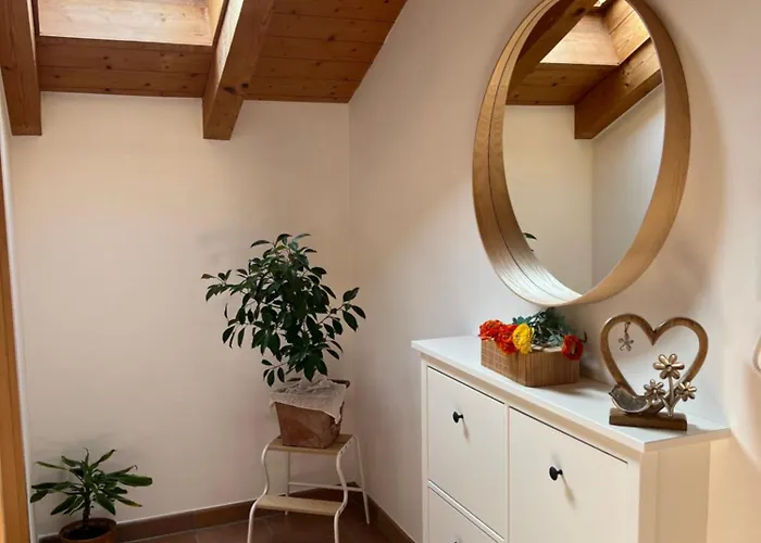 Apartment Gemuetliche Dachgeschosswohnung Mit Balkon